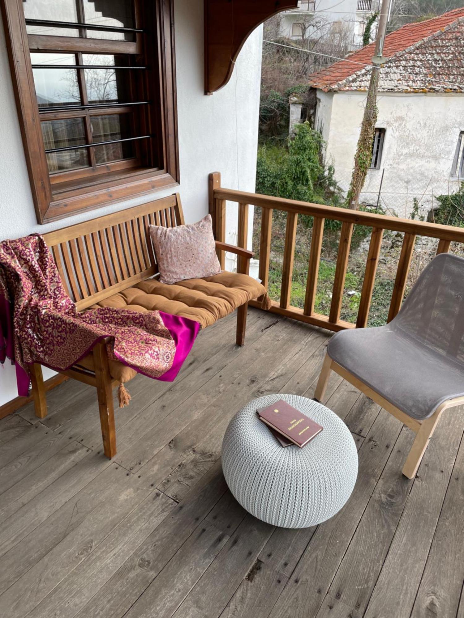 Lila'S Guest House Mikros Prinos Exterior photo